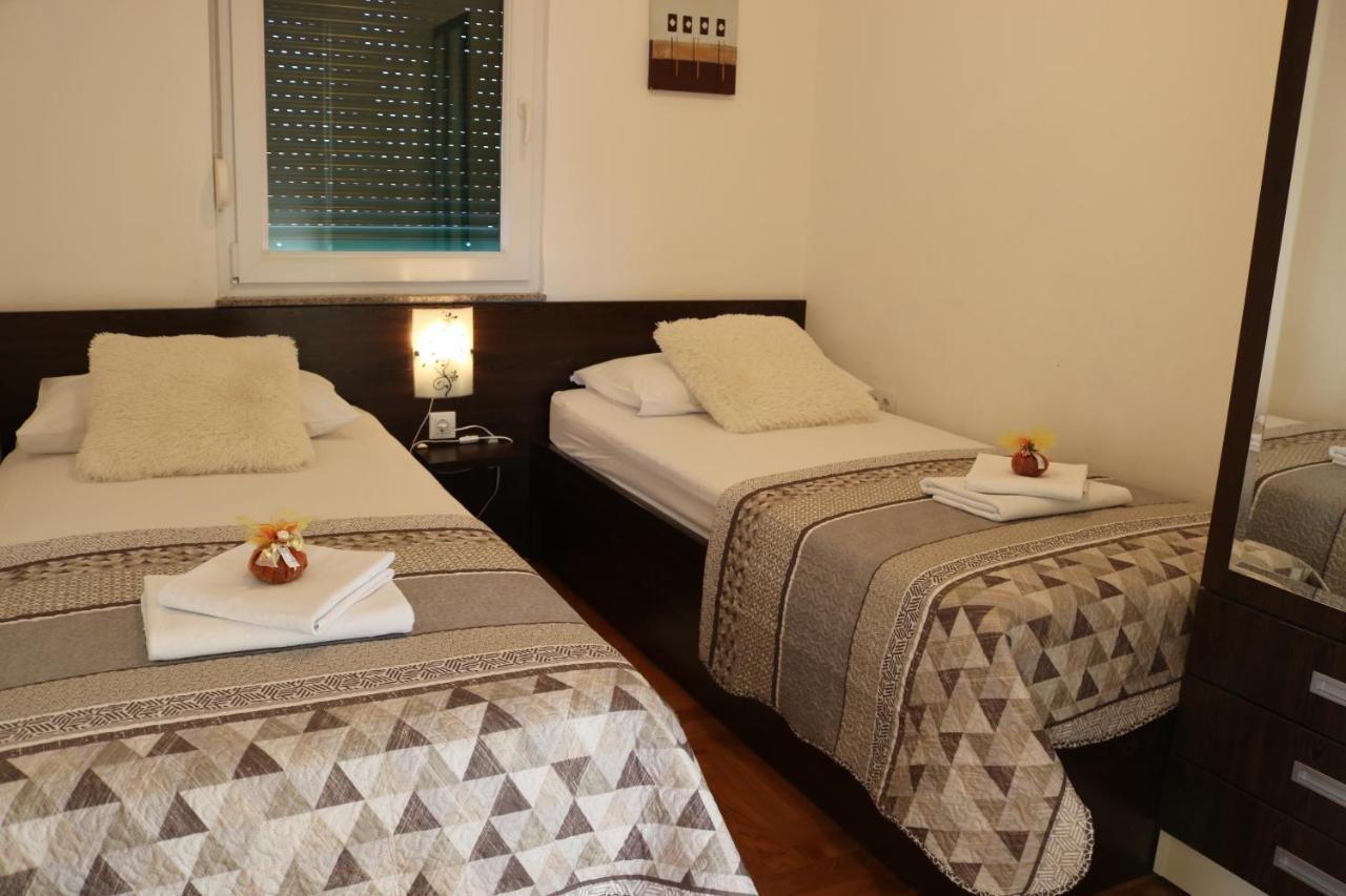 Apartments Marina Водице Екстер'єр фото