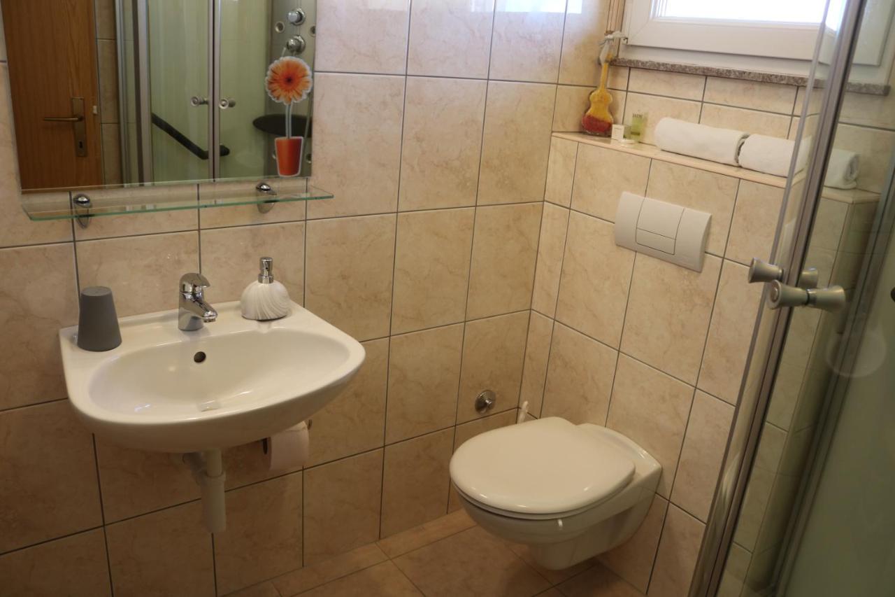 Apartments Marina Водице Екстер'єр фото