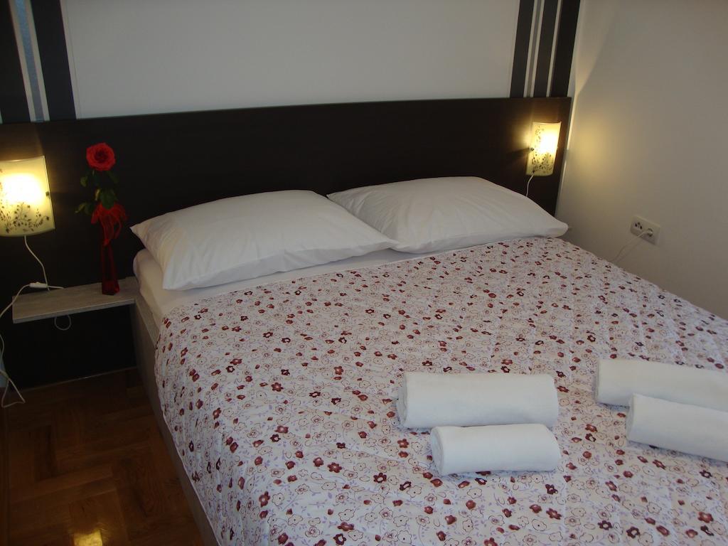 Apartments Marina Водице Екстер'єр фото