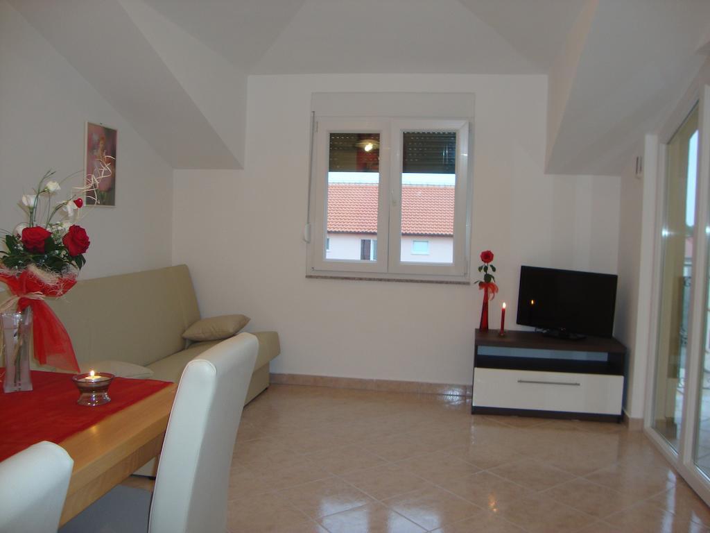 Apartments Marina Водице Екстер'єр фото