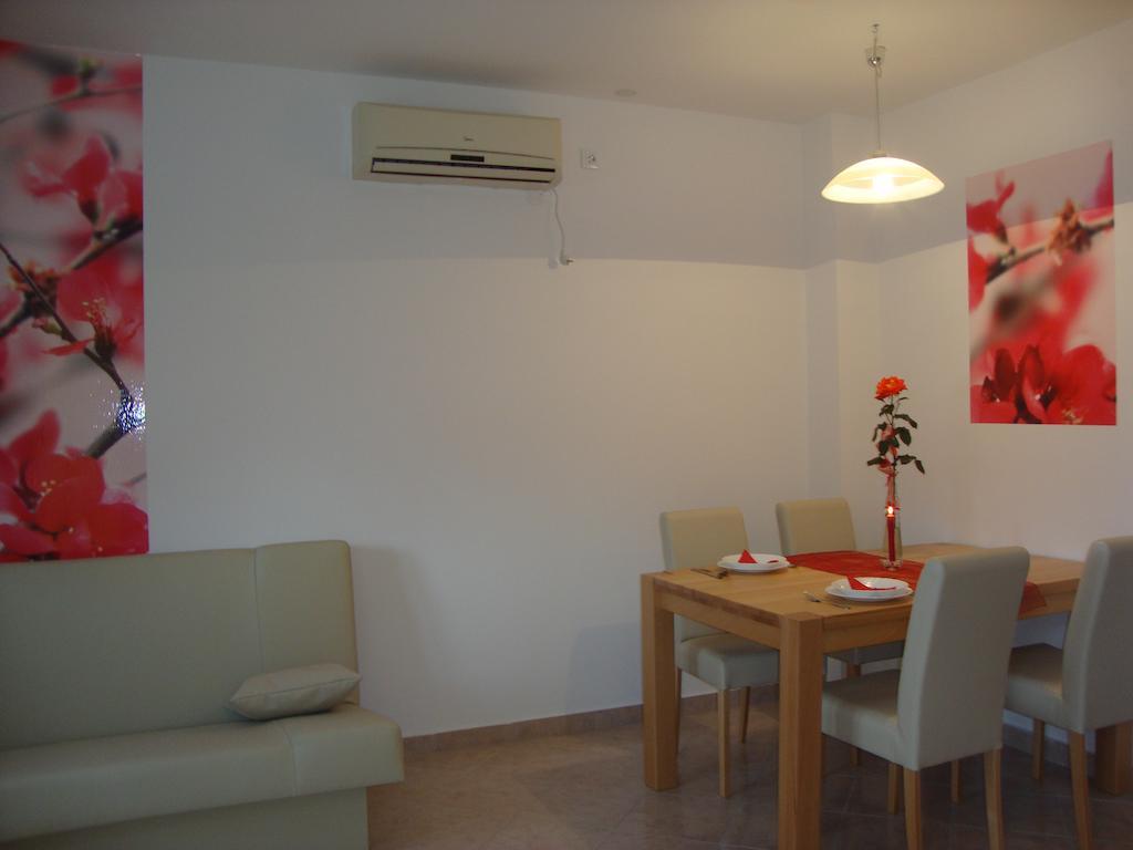 Apartments Marina Водице Екстер'єр фото