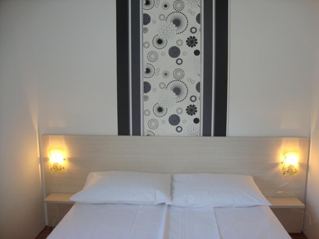 Apartments Marina Водице Екстер'єр фото
