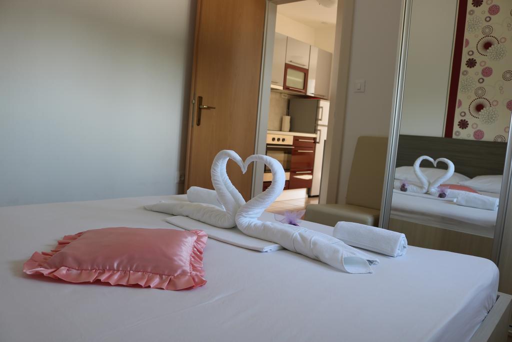 Apartments Marina Водице Екстер'єр фото